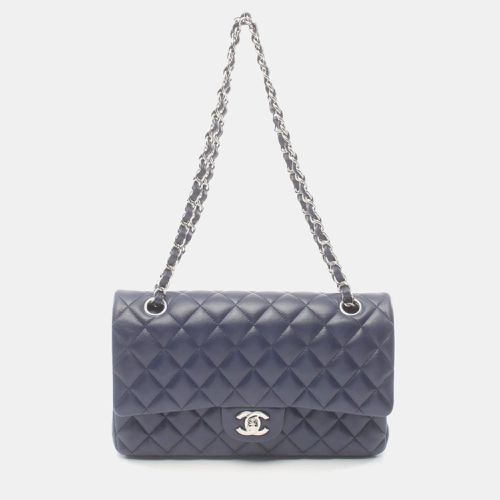 Lambskin Matelasse Double Flap Shoulder Bag - Chanel - Modalova