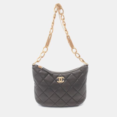 Lambskin Matelasse Shoulder Bag - Chanel - Modalova