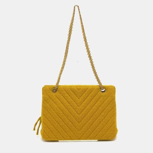 Mustard Double Chain Shoulder Bag With Kisslock pouch - Chanel - Modalova