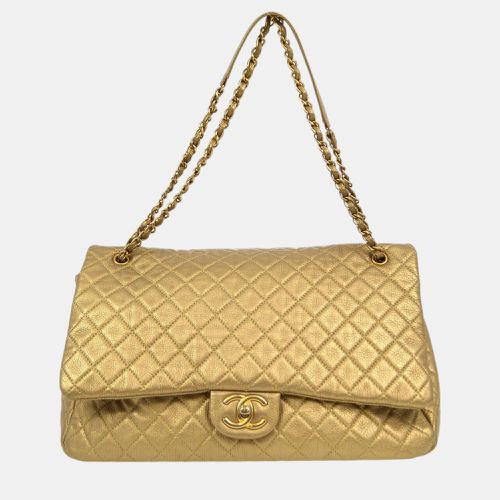 Chanel Gold Calfskin XXL Single Flap Shoulder Bag - Chanel - Modalova