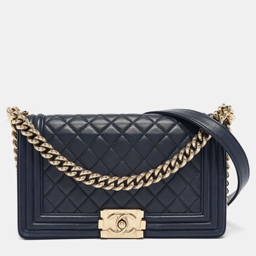 Chanel Navy Blue Quilted Leather Medium Boy Flap Bag - Chanel - Modalova