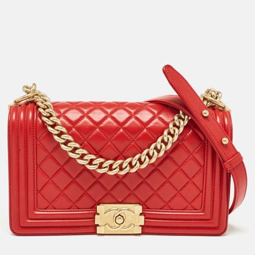 Chanel Red Quilted Leather Medium Boy Flap Bag - Chanel - Modalova