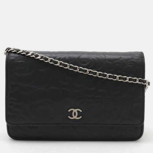 Chanel Lambskin Leather Black Camellia Chain Wallet Bag - Chanel - Modalova