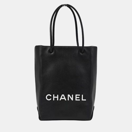 Chanel Black Calfskin Essential Tote Bag - Chanel - Modalova