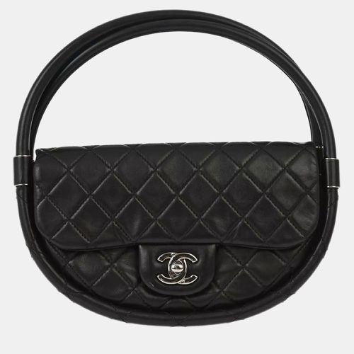 Chanel Black Lambskin Hula Hoop Handbag - Chanel - Modalova