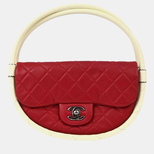 Lambskin Hula Hoop Handbag - Chanel - Modalova