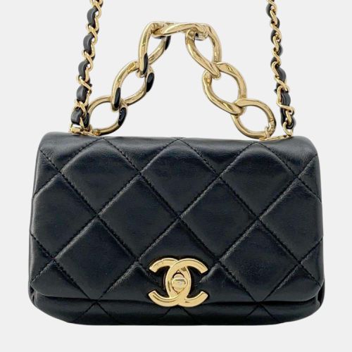 Lambskin Matelasse Chain Shoulder Bag - Chanel - Modalova