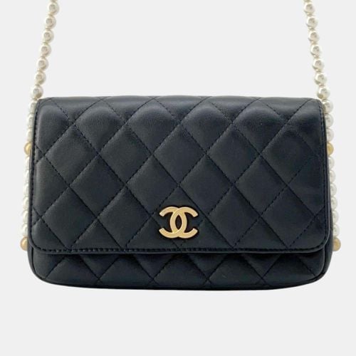 Chanel Black Lambskin Matelasse Classic Pearl Shoulder Bag - Chanel - Modalova