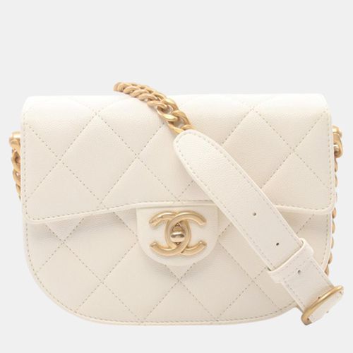 Chanel White Mini CC Quilted Caviar Round Moon Messenger Flap - Chanel - Modalova