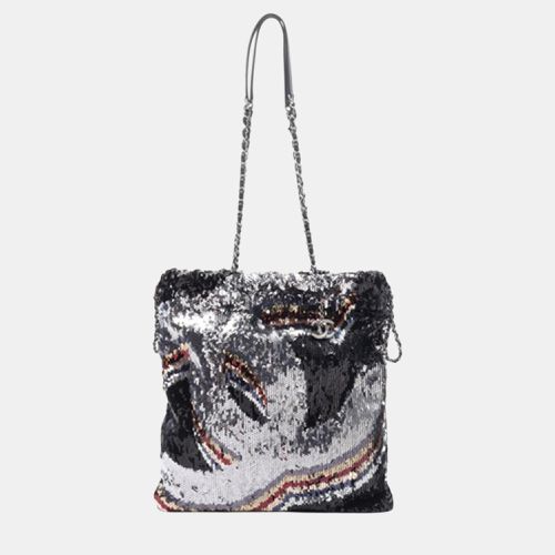 Chanel Silver CC Sequin Drawstring Tote - Chanel - Modalova