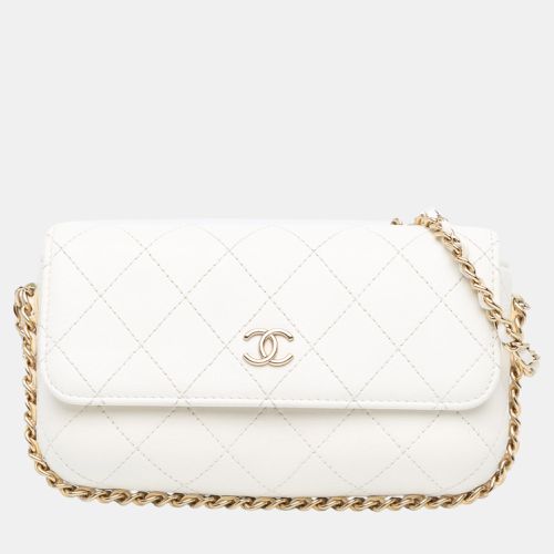 Chanel White Lambskin Chain Around Flap Phone Case - Chanel - Modalova