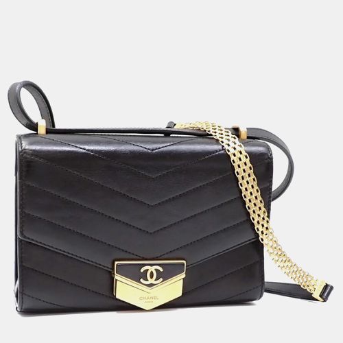 Calfskin V Stitch Coco Mark Shoulder Bag - Chanel - Modalova