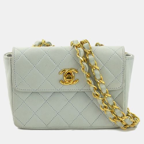 Chanel Leather Light Blue Gold Matelasse Shoulder Bag - Chanel - Modalova