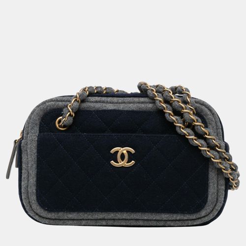 Chanel CC Wool Shoulder Bag - Chanel - Modalova