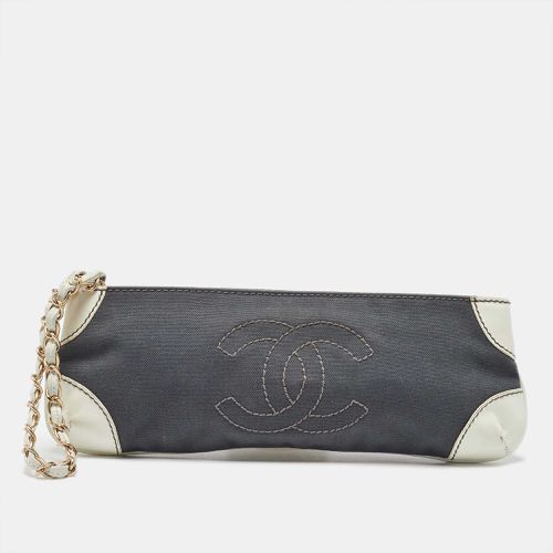 Chanel Grey/White Canvas and Leather CC Olsen Clutch Bag - Chanel - Modalova