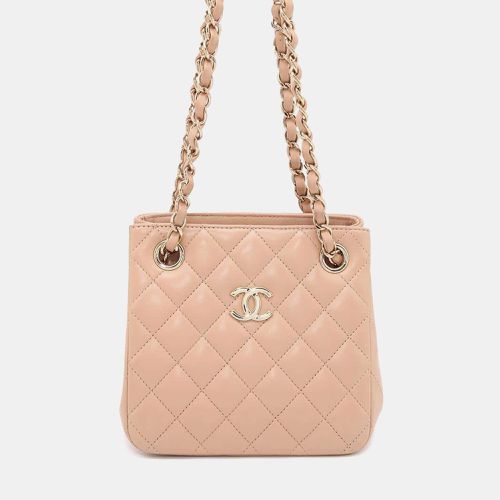 Lambskin Matelasse Chain Bucket Shoulder Bag - Chanel - Modalova