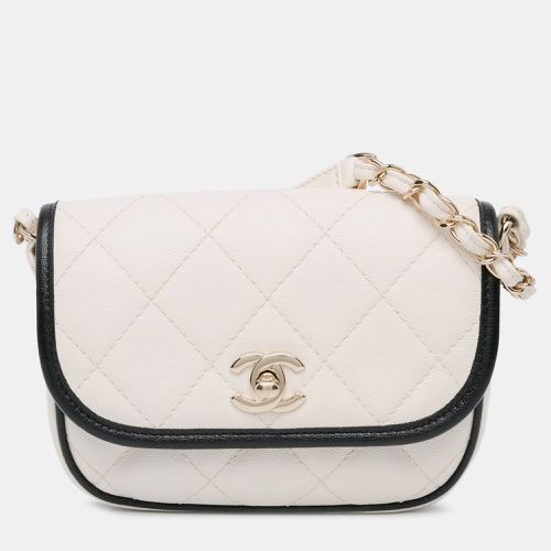 Chanel White Caviar Leather Chanel Mini Caviar Round Messenger Flap Bag - Chanel - Modalova