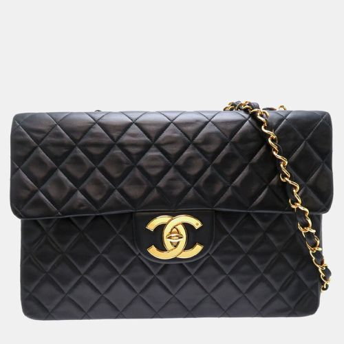 Lambskin Seal Deca Matelasse Shoulder Bag - Chanel - Modalova