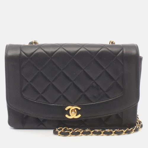 Lambskin Matelasse Diana Flap Shoulder Bag - Chanel - Modalova