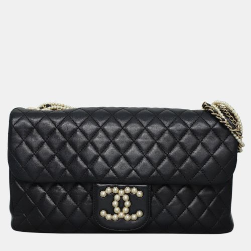 Chanel Quilted Lambskin Westminster Pearl Flap Bag - Chanel - Modalova