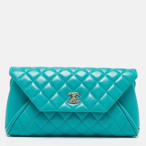 Turquoise Quilted Leather Fold Up Again Clutch - Chanel - Modalova