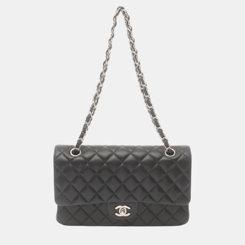 Chanel Black Lambskin Matelasse Double Flap Shoulder Bag - Chanel - Modalova