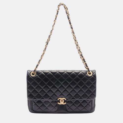 Chanel Black Leather Matelasse Shoulder Bag - Chanel - Modalova