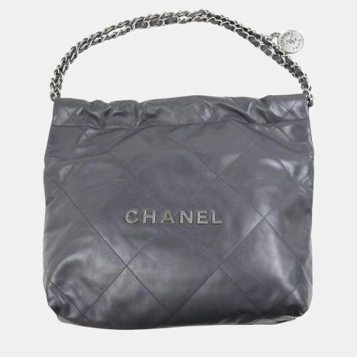 Chanel Grey Chanel 22 Small Shoulder Bag - Chanel - Modalova