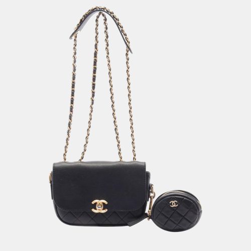 Chanel Black Leather Matelasse Shoulder Bag - Chanel - Modalova