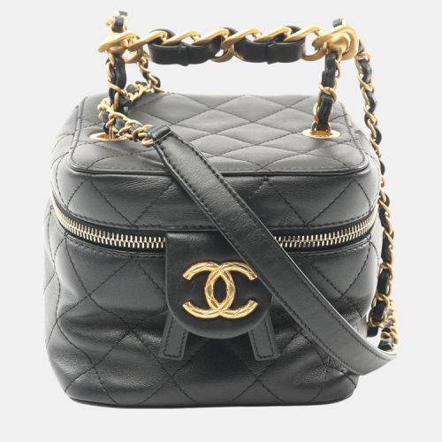 Chanel Black Lambskin Matelasse Shoulder Bag - Chanel - Modalova