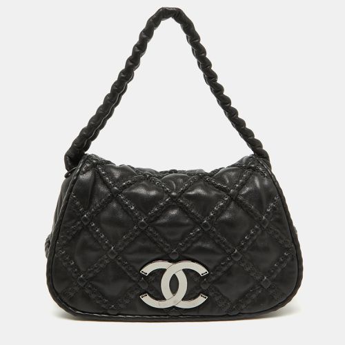 Chanel Black Leather Hidden Chain CC Logo Flap Bag - Chanel - Modalova