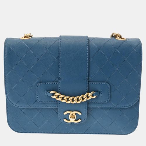 Chanel Blue Calfskin Matelasse Chain Shoulder Bag - Chanel - Modalova