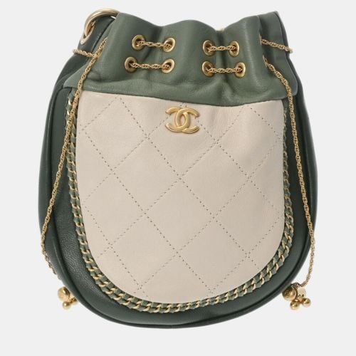 White Calfskin Shoulder Bag - Chanel - Modalova