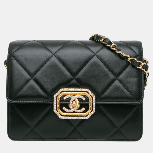 Chanel Black Quilted Lambskin Octagonal Buckle Crossbody - Chanel - Modalova