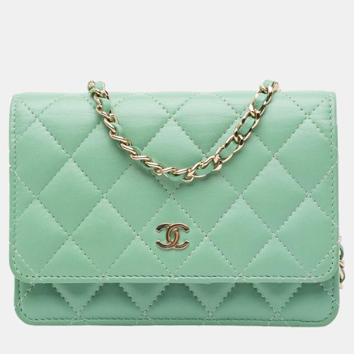 Chanel Green Mini CC Quilted Lambskin Wallet On Chain - Chanel - Modalova