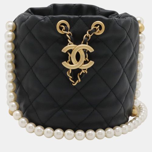 Chanel Black Leather Faux Pearl Chain Shoulder Bag - Chanel - Modalova