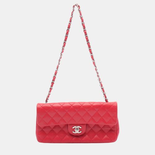 Lambskin Matelasse Single Flap Shoulder Bag - Chanel - Modalova