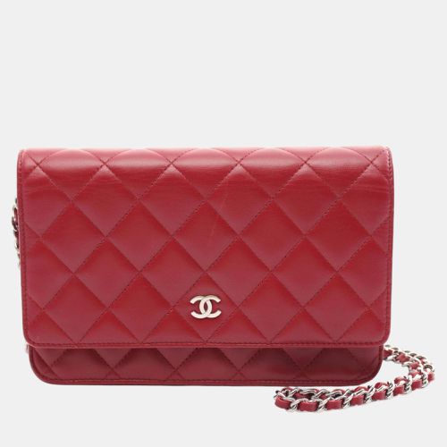 Chanel Lambskin Red Matelasse Shoulder Bag - Chanel - Modalova