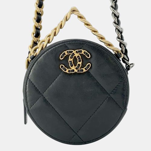 Chanel Lambskin 19 Coco Mark Round Chain Shoulder Bag - Chanel - Modalova