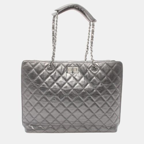 Chanel Leather Silver 2.55 Matelasse Tote Bag - Chanel - Modalova