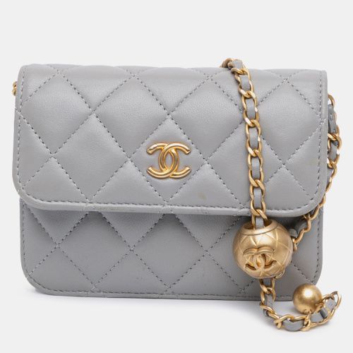 Mini Lambskin Pearl Crush Clutch On Chain - Chanel - Modalova