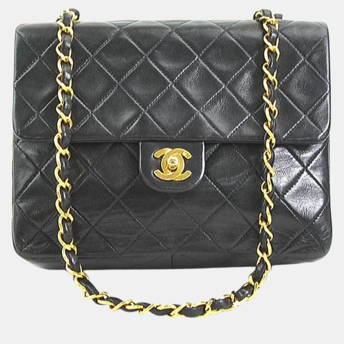 Chanel Black Quilted Leather Flap Shoulder Bag - Chanel - Modalova