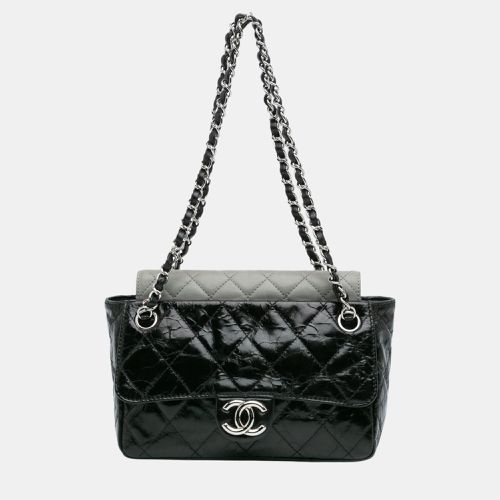 Glazed Calfskin Iridescent Portobello Flap - Chanel - Modalova