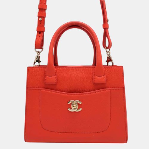 Chanel Red Leather Small Neo Executive Tote Bag - Chanel - Modalova