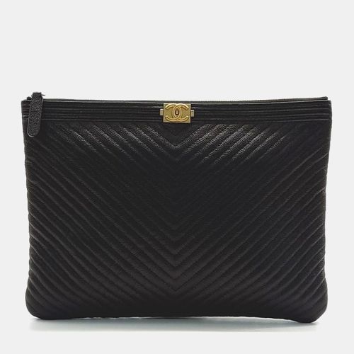 Chanel Black Leather Chevron Boy New Medium Clutch - Chanel - Modalova