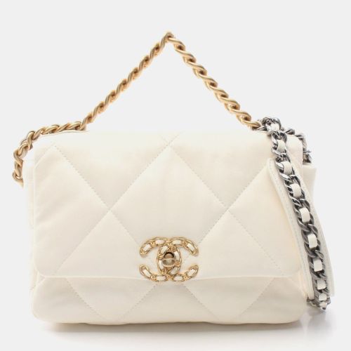 Chanel White Leather 19 Shoulder Bag - Chanel - Modalova