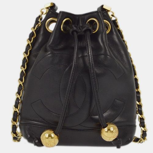 Chanel Black Lambskin Bucket Shoulder Bag - Chanel - Modalova