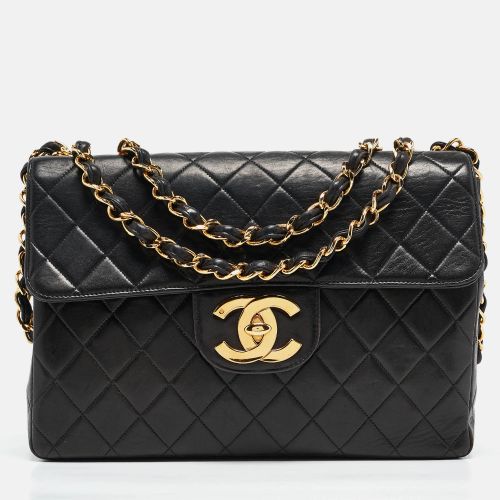 Quilted Leather Jumbo CC Flap Bag - Chanel - Modalova