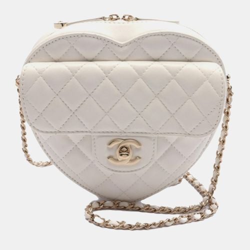 Large Lambskin CC in Love Heart Crossbody - Chanel - Modalova