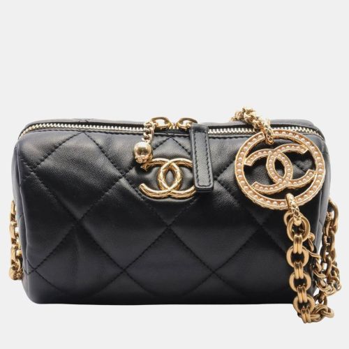 Chanel Black Leather Bowling Shoulder Bag - Chanel - Modalova